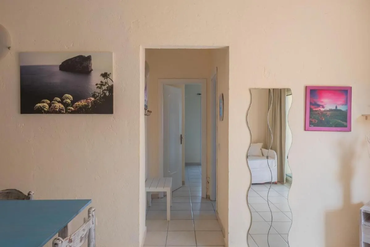 Fantastico Baia De Bahas Residence Two Bedroom Sleeps Six Num0901 Marinella