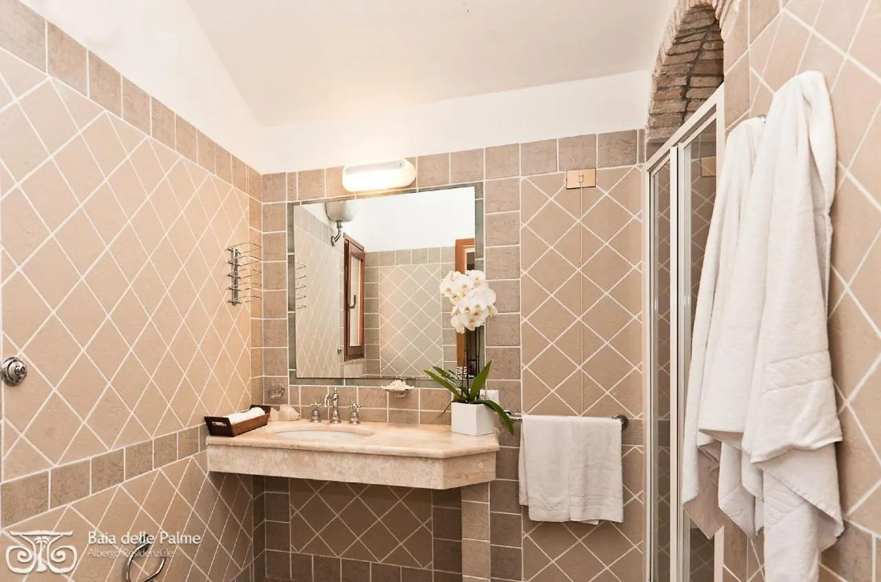 Fantastico Baia De Bahas Residence Two Bedroom Sleeps Six Num0901 Marinella  Italy