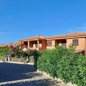 A Golfo Di Marinella A 450 Mt Dal Mare Aparthotel